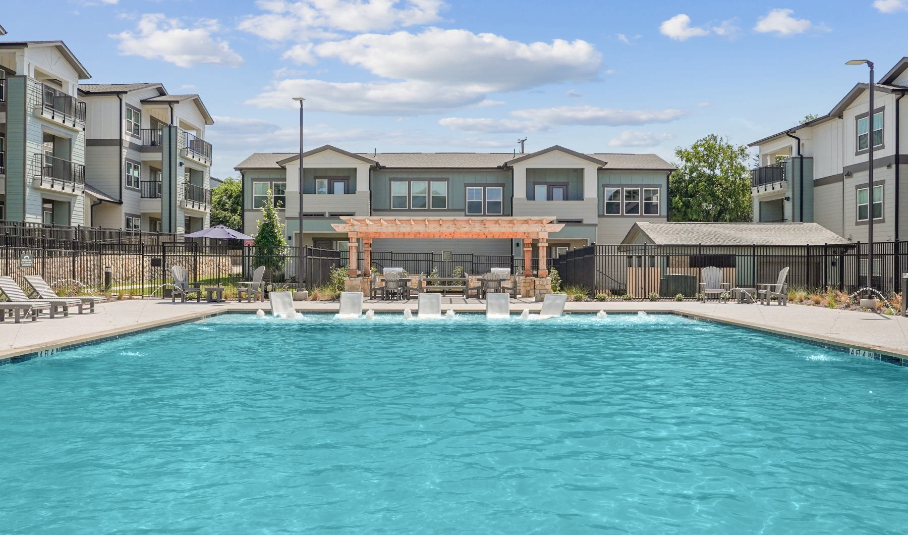 Largest Pool in Sherman